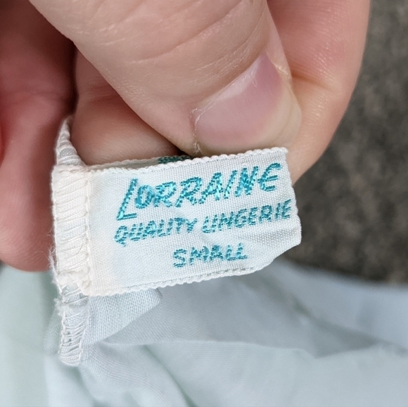 ✨3/$15 Vintage Lorraine Lingerie floral nightgown S - Picture 7 of 7